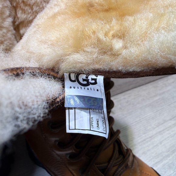 UGG Adirondack II Tall Winter Boots Shearling Waterproof Size 6 - Picture 11 of 11